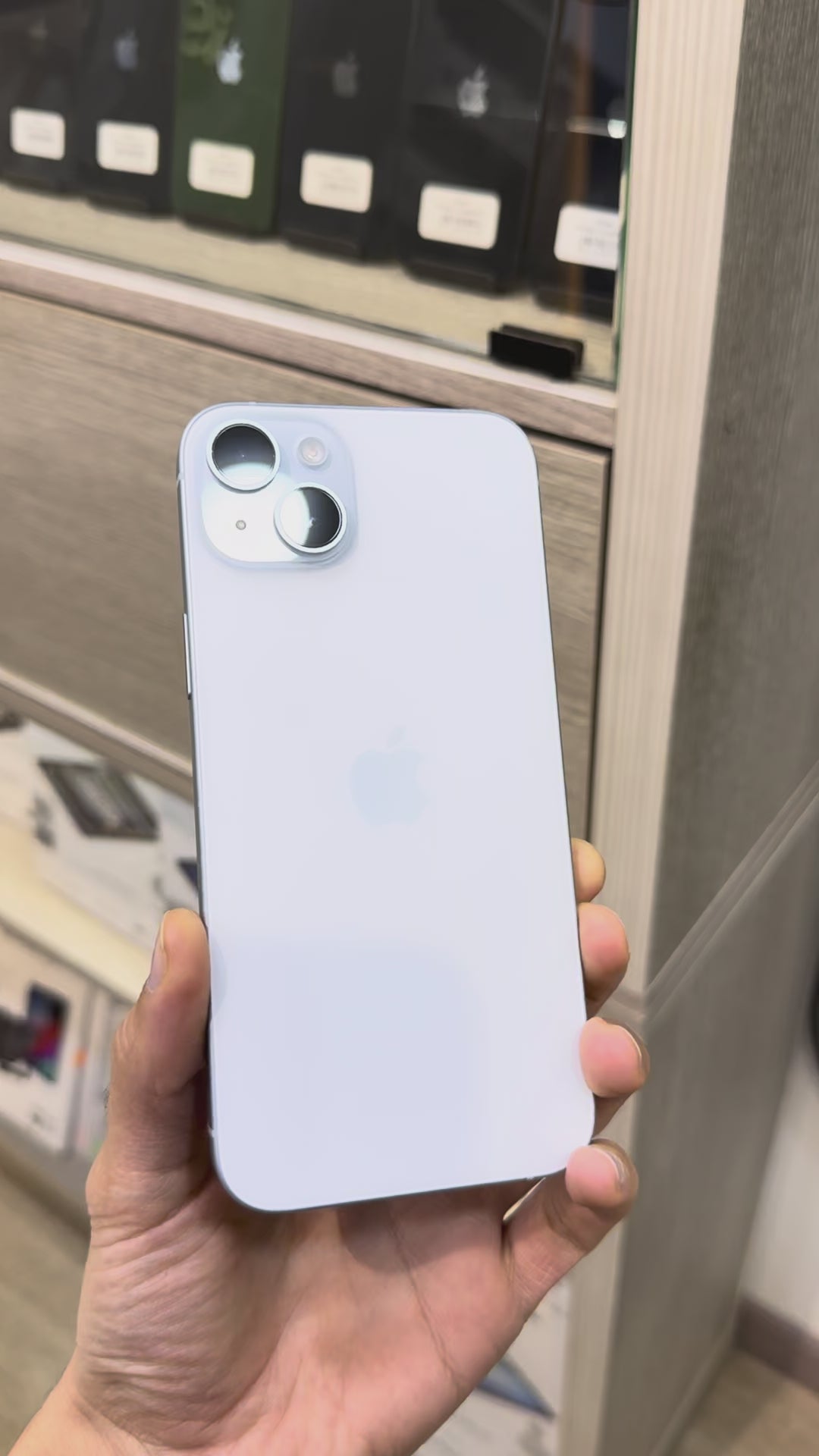 iPhone 15 Plus 128 Go batterie 100%