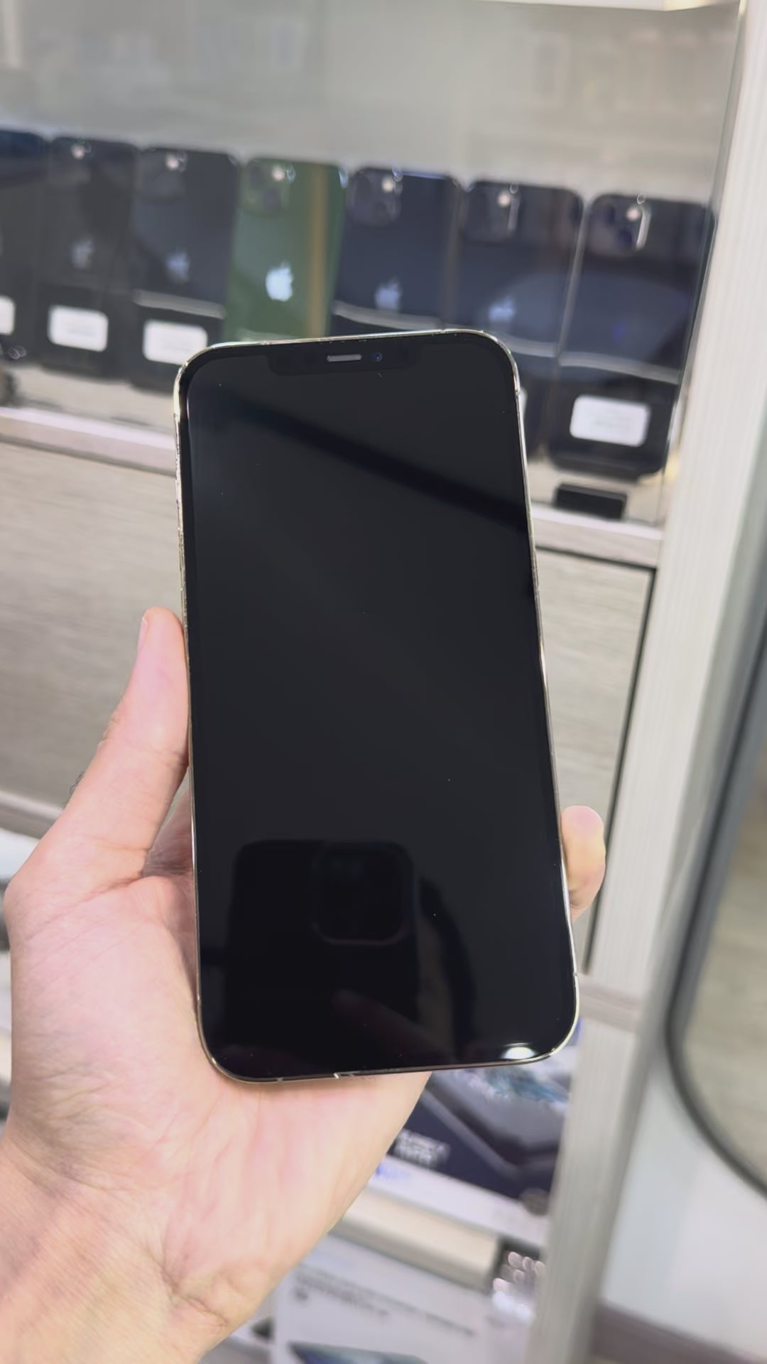 iPhone 12 Pro Max 256 Go batterie 77%