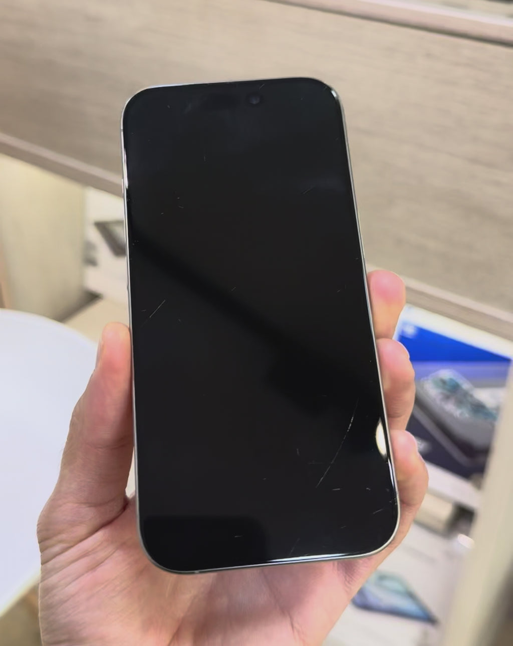 iPhone 16 Pro 256 Go batterie 94%