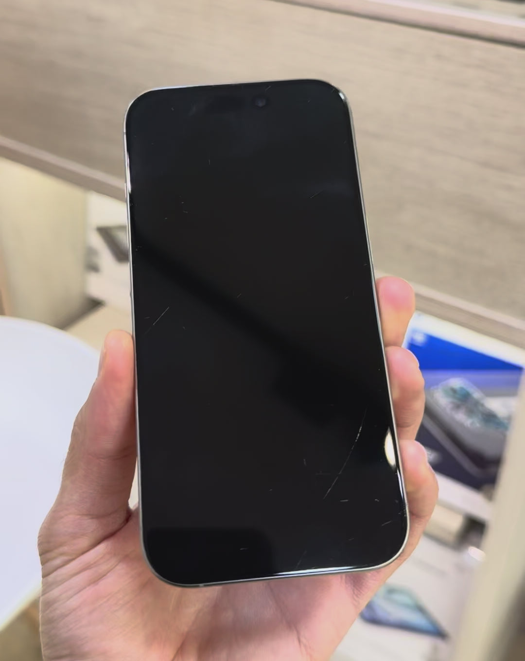 iPhone 16 Pro 256 Go batterie 94%